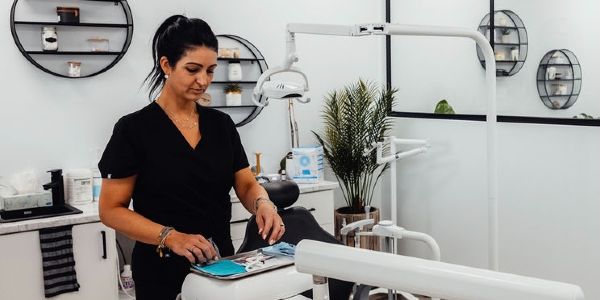 Hygiéniste dentaire, maman, entrepreneure et toujours passionnée !
